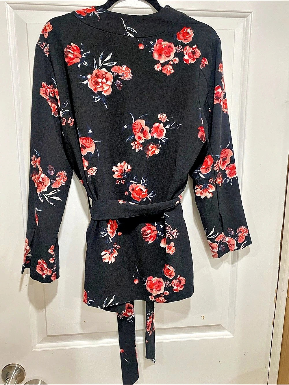 H&M Floral Tie-Front Blazer in Black & Red Size Medium - Picture 3 of 5